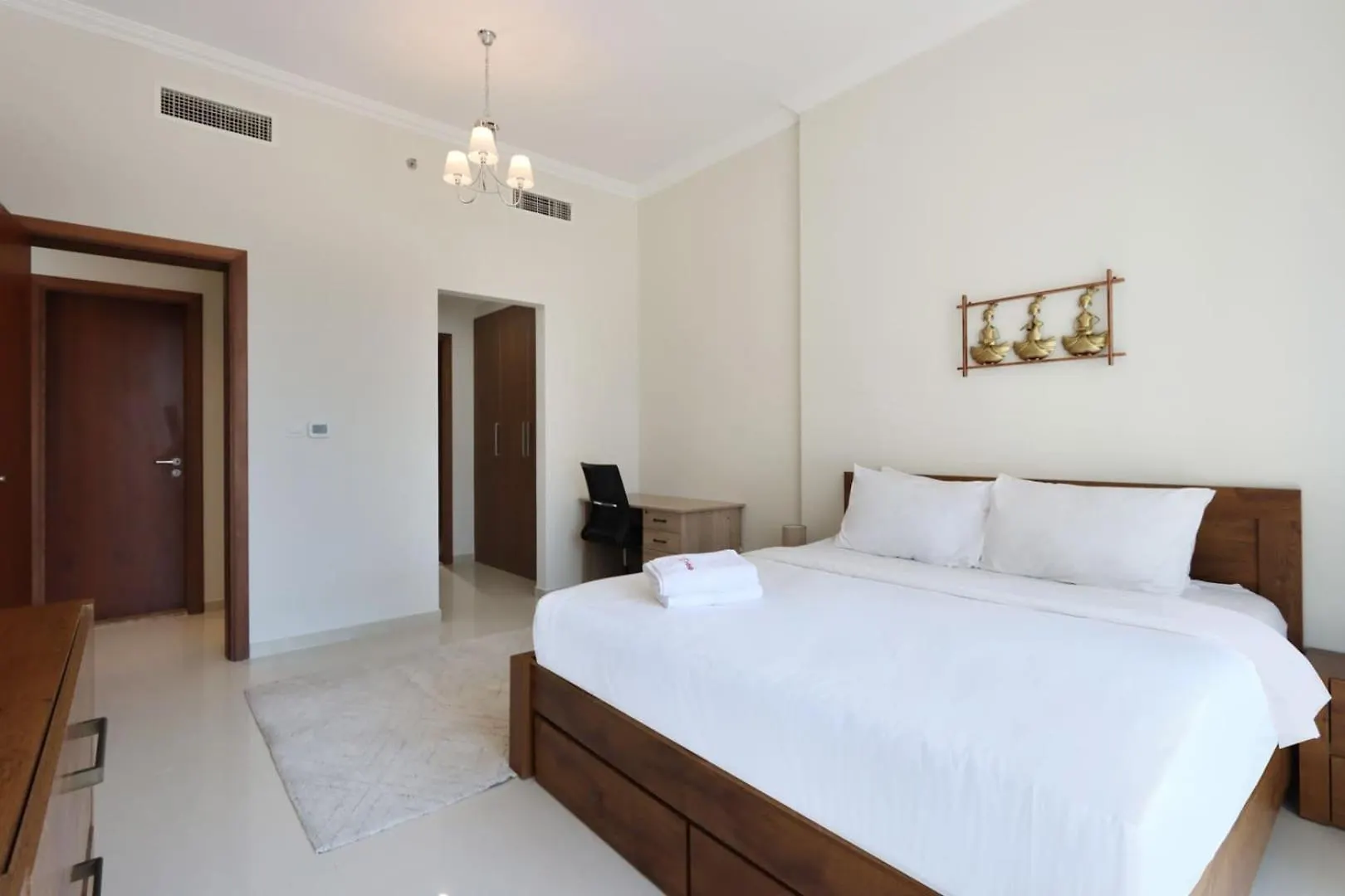 Livbnb-Stylish 1Bhk In Downtown Dubai Apartment