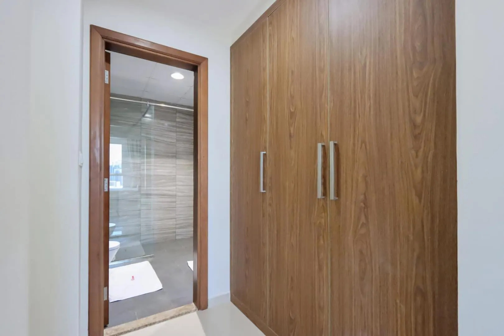 Livbnb-Stylish 1Bhk In Downtown Dubai 0*,  United Arab Emirates
